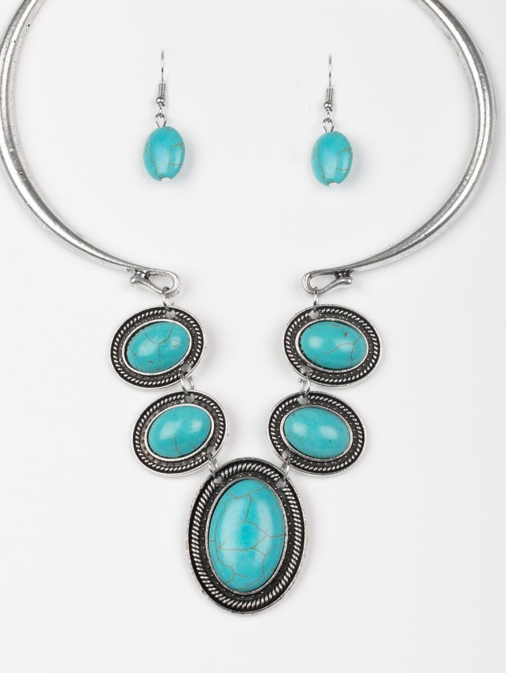 paparazzi Turquoise Oval Stone Necklace & Earrings Set